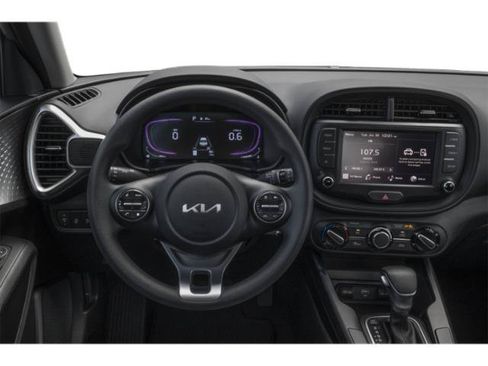 Used 2025 Kia Soul LX FWD image 9