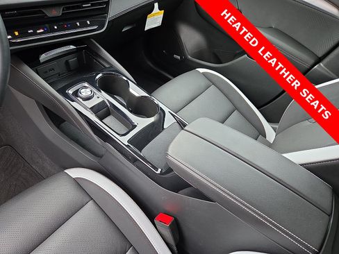 Used 2025 Buick Envision Sport Touring AWD/4WD image 25