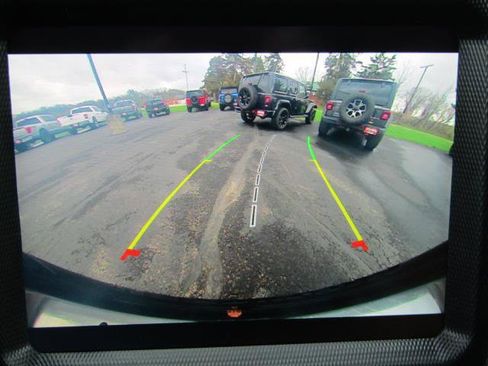 Used 2022 Jeep Wrangler Unlimited Sahara w/ Cold Weather Group image 12