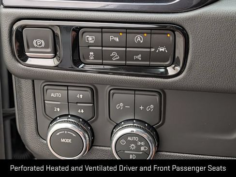 New 2026 GMC Yukon XL AT4 w/ AT4 Premium Package AWD/4WD image 21