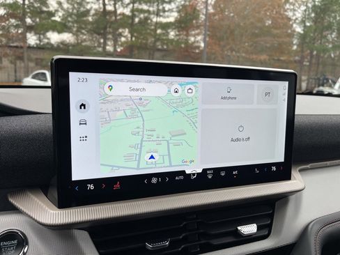 Used 2025 Ford Explorer Active image 10