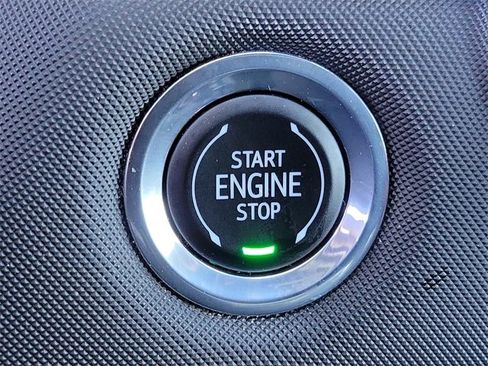 Used 2023 Chevrolet Colorado Z71 w/ Z71 Convenience Package 2 image 12