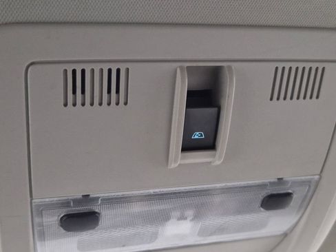 Used 2011 Chevrolet Silverado 2500 LTZ image 23