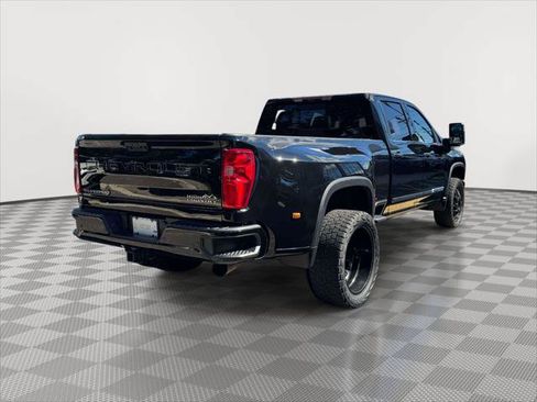 Used 2025 Chevrolet Silverado 3500 High Country w/ Technology Package AWD/4WD image 7