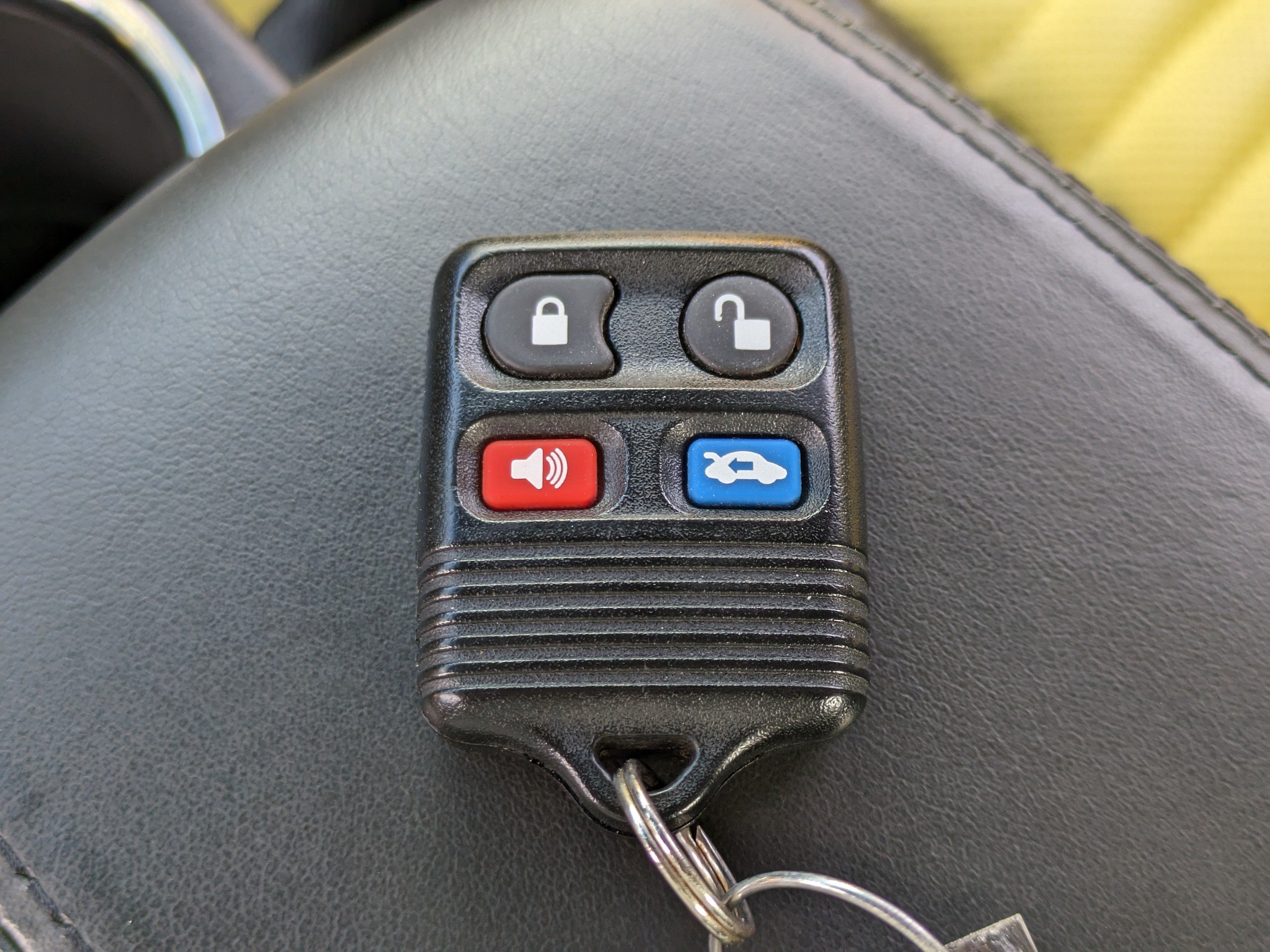 Used 2002 Ford Thunderbird RWD image 24