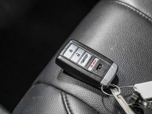 Used 2021 Acura RDX image 32