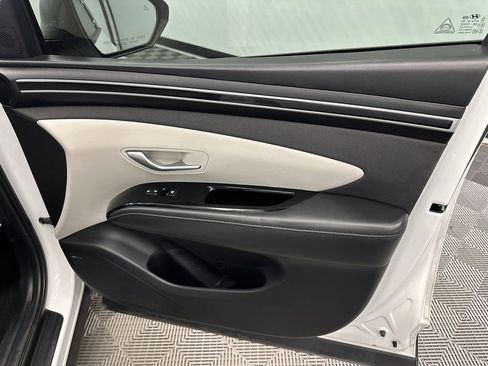 Used 2024 Hyundai Tucson Limited image 16