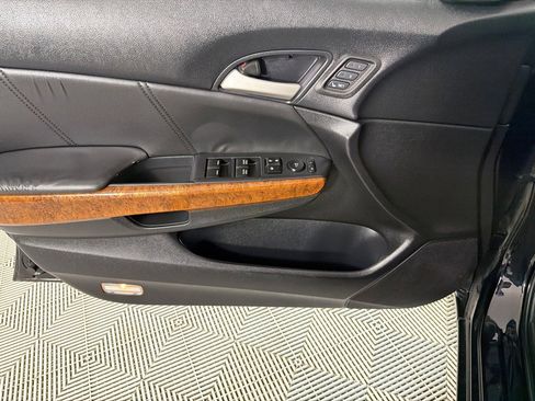 Used 2012 Honda Accord EX-L image 9