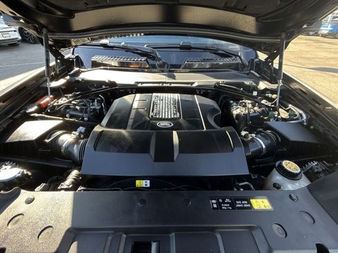 Used 2022 Land Rover Defender 90 V8 image 28