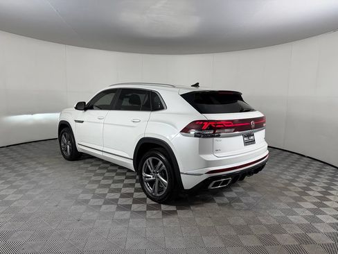 Used 2024 Volkswagen Atlas Cross Sport SEL R-Line AWD/4WD image 9