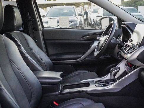 Used 2023 Mitsubishi Eclipse Cross SE image 16