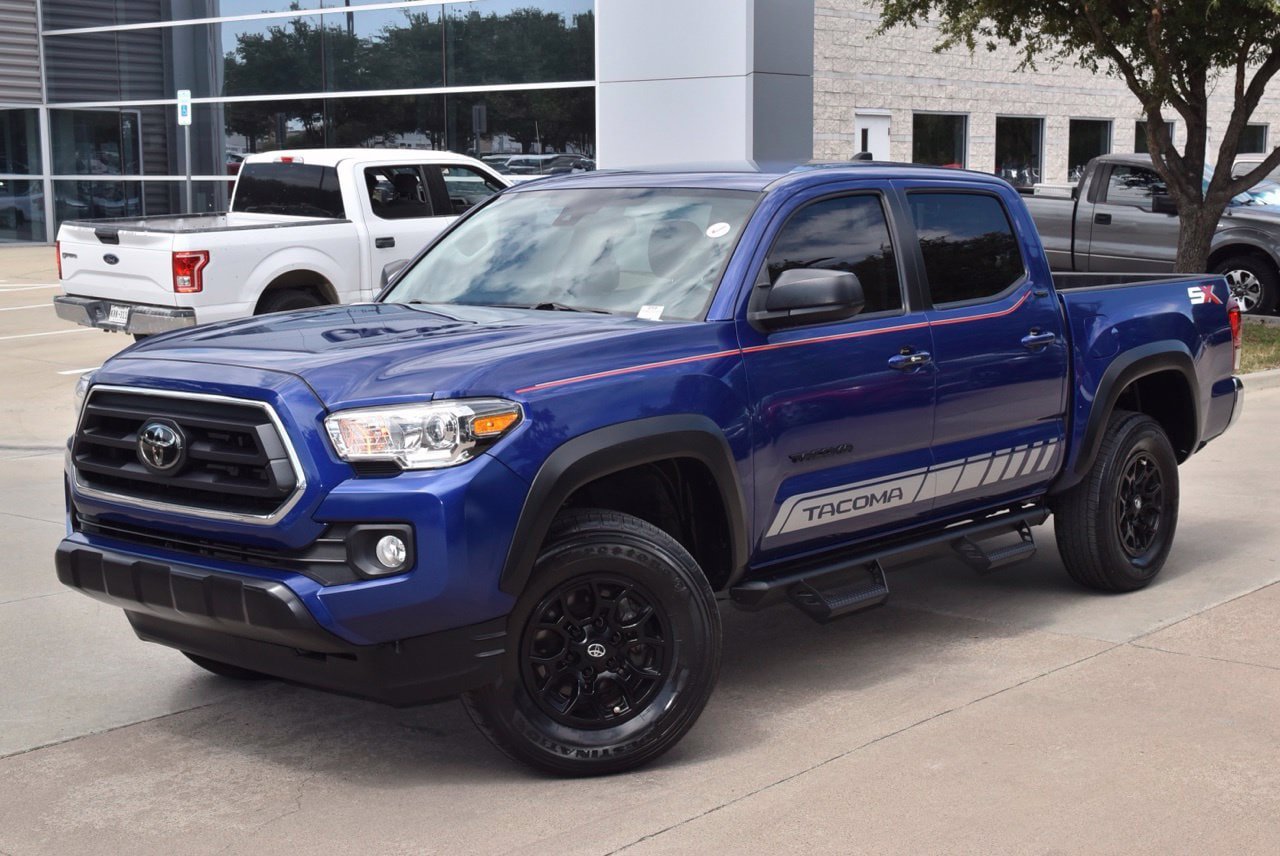 Used 2023 Toyota Tacoma SR5 RWD image 40