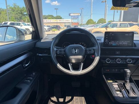 Used 2024 Honda CR-V EX-L image 5
