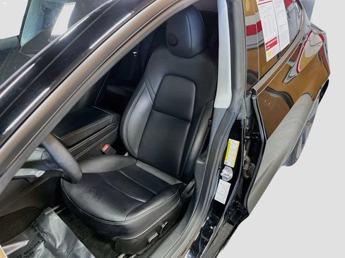 Used 2023 Tesla Model 3 Standard Range RWD image 18