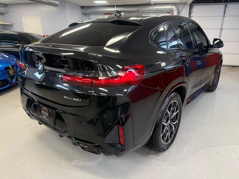 Used 2023 BMW X4 xDrive30i w/ M Sport Package image 6