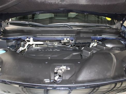 Used 2022 Honda Pilot Touring image 16