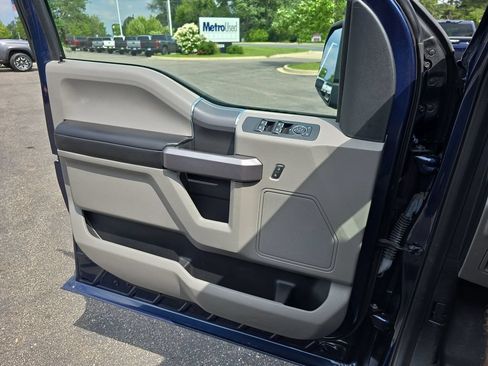 Used 2019 Ford F150 XLT w/ Equipment Group 302A Luxury AWD/4WD image 29
