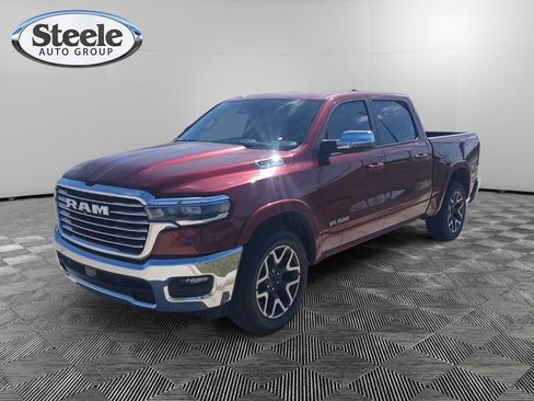 Used 2025 RAM 1500 Laramie AWD/4WD image 1