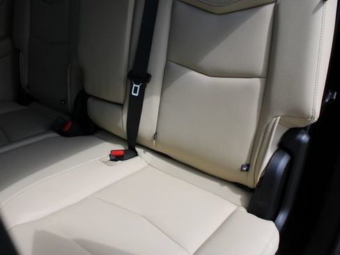 Used 2019 Cadillac XT5 FWD image 40