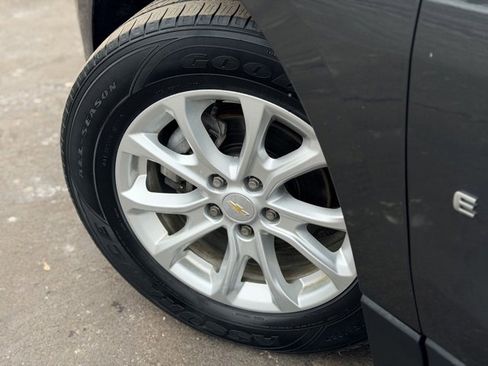 Used 2018 Chevrolet Equinox LS image 26