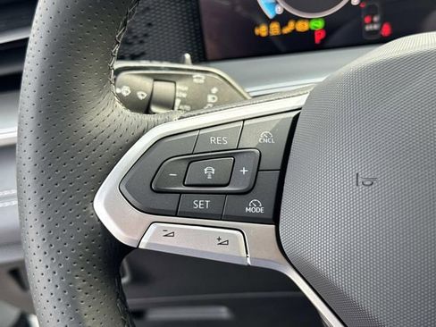 New 2026 Volkswagen Tiguan SE R-Line image 16