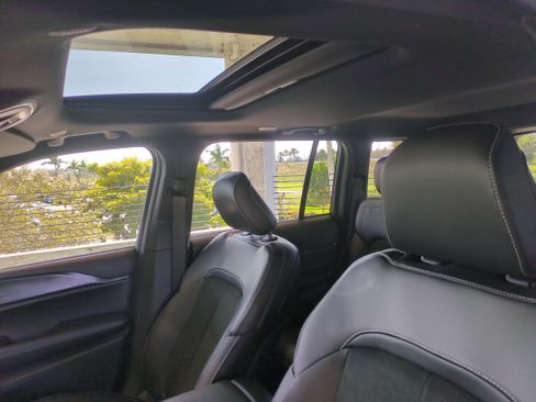 New 2025 Jeep Grand Cherokee Altitude image 22