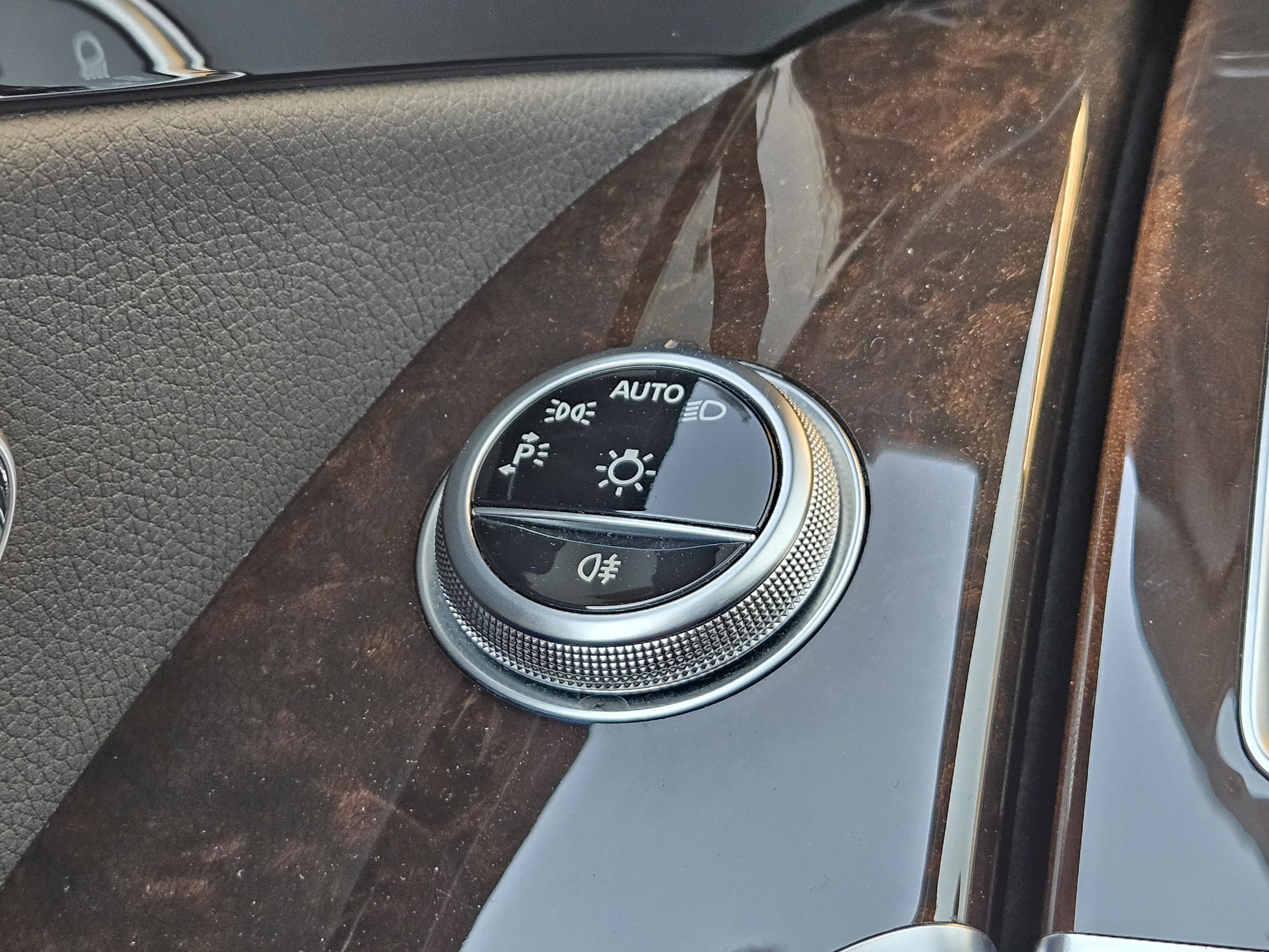 Certified 2023 Mercedes-Benz S 500 4MATIC image 33