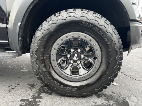 Used 2023 Ford F150 Raptor w/ Raptor Carbon Fibre Package image 10