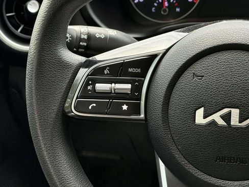 Used 2022 Kia Forte LXS FWD image 20