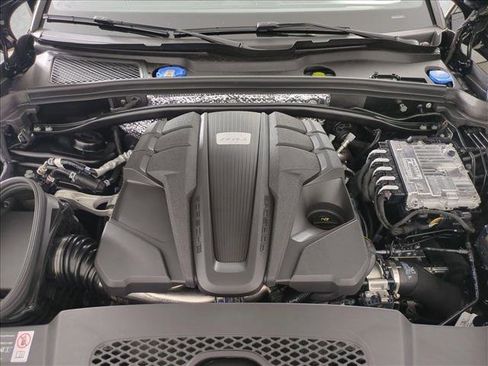 New 2026 Porsche Macan S image 29