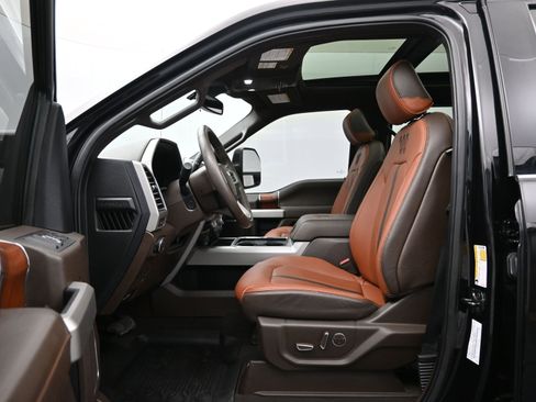 Used 2020 Ford F250 King Ranch w/ King Ranch Ultimate Package image 8