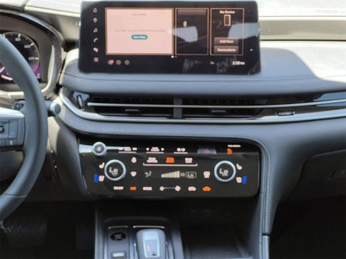 New 2026 INFINITI QX60 Luxe image 15