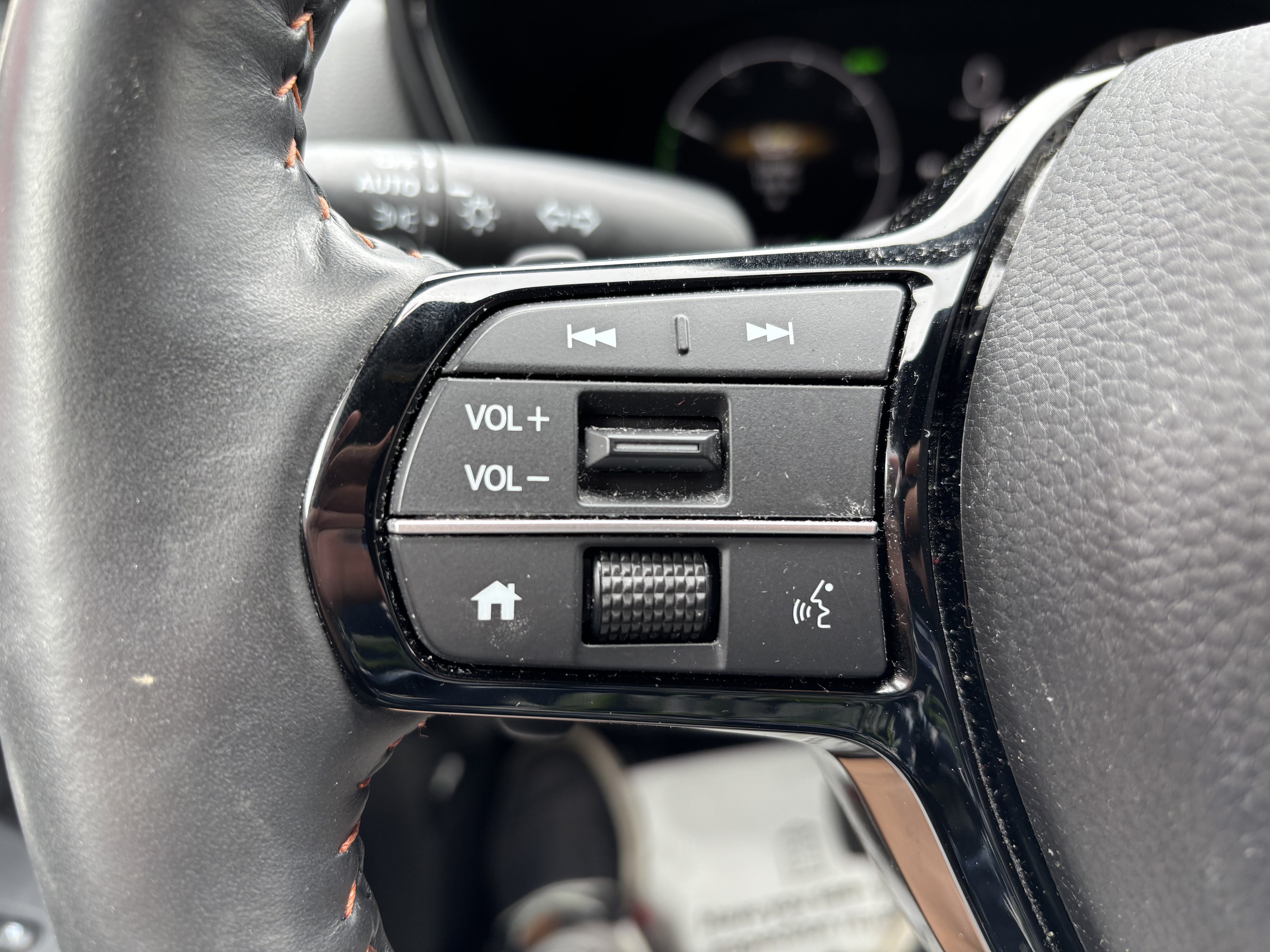 Used 2025 Honda CR-V Sport Touring image 19