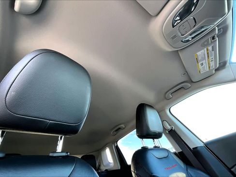 Used 2018 Jeep Compass Trailhawk w/ Leather Interior Group image 13