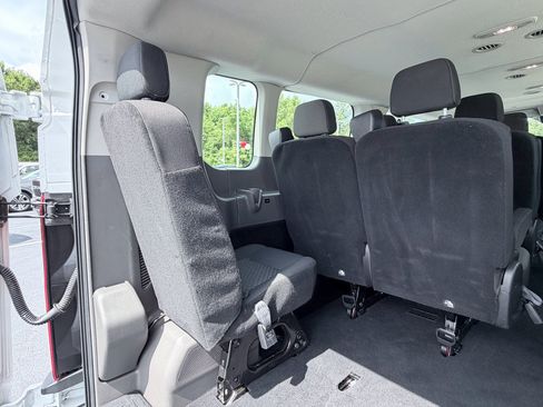Used 2025 Ford Transit 350 XLT RWD image 28