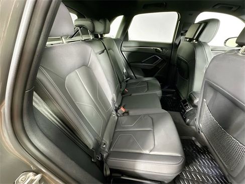 Used 2023 Audi Q3 2.0T Premium w/ Black Optic Sport Package image 27