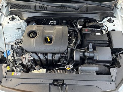 Used 2019 Kia Forte S w/ S Premium Package FWD image 11