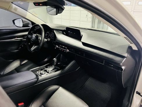 Used 2022 MAZDA MAZDA3 s image 29