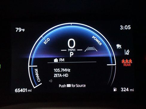 Used 2025 Toyota Camry SE FWD image 16