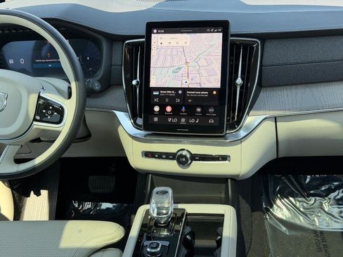 Certified 2026 Volvo XC90 B6 Ultra AWD/4WD image 15