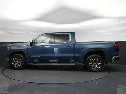 Used 2024 GMC Sierra 1500 SLT w/ SLT Premium Plus Package AWD/4WD image 4