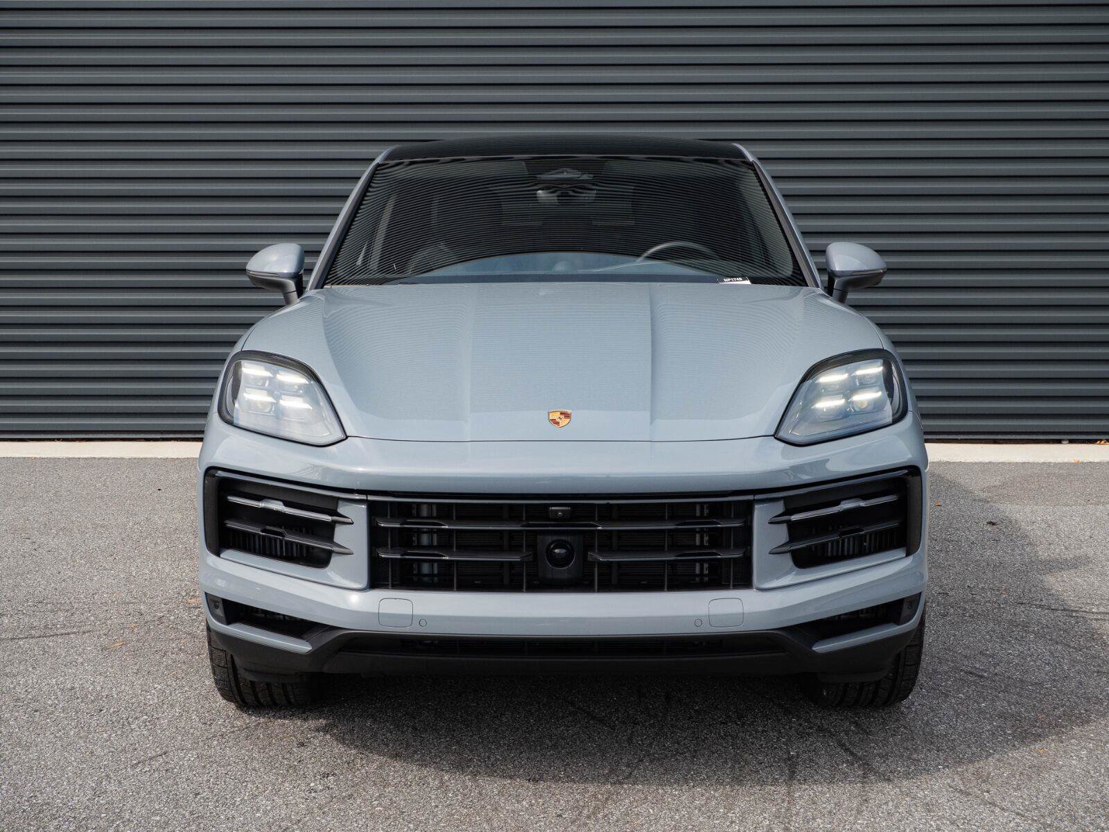 Used 2026 Porsche Cayenne Coupe AWD/4WD image 36