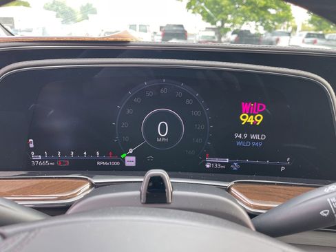 Used 2023 Cadillac Escalade ESV Premium Luxury Platinum w/ LPO, Radiant Package AWD/4WD image 6