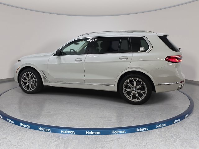 Used 2023 BMW X7 xDrive40i AWD/4WD image 9