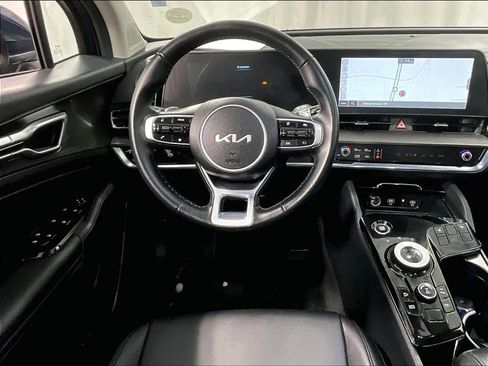 Used 2024 Kia Sportage EX w/ EX Premium Package image 17