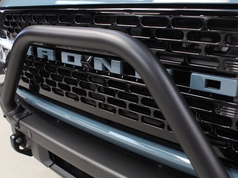 Used 2023 Ford Bronco Wildtrak AWD/4WD image 13