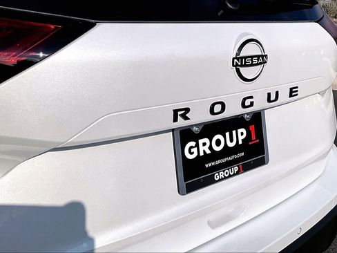 New 2026 Nissan Rogue SV image 15