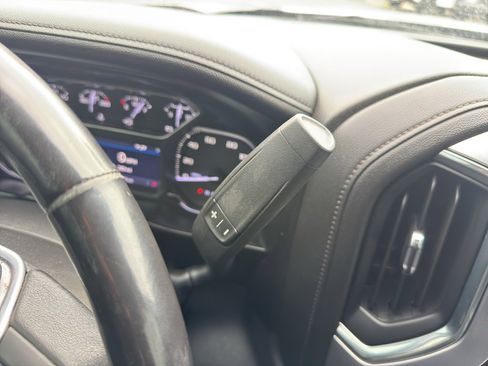 Used 2020 GMC Sierra 1500 SLE w/ SLE Value Package image 15