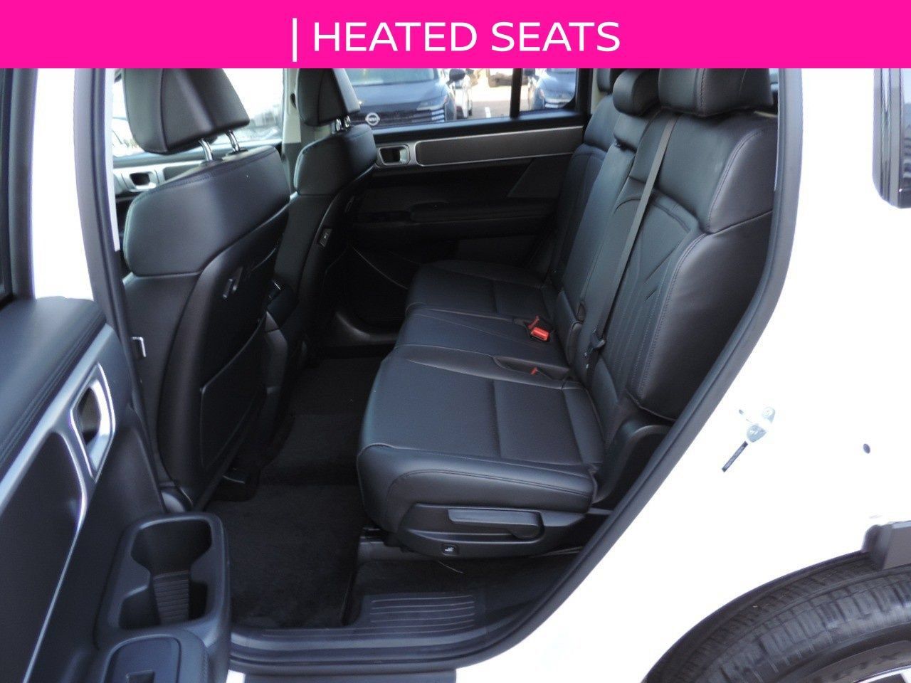 Used 2025 Hyundai Santa Fe SEL FWD image 17