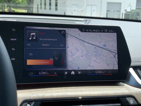 Used 2025 BMW X1 xDrive28i w/ Technology Package image 27